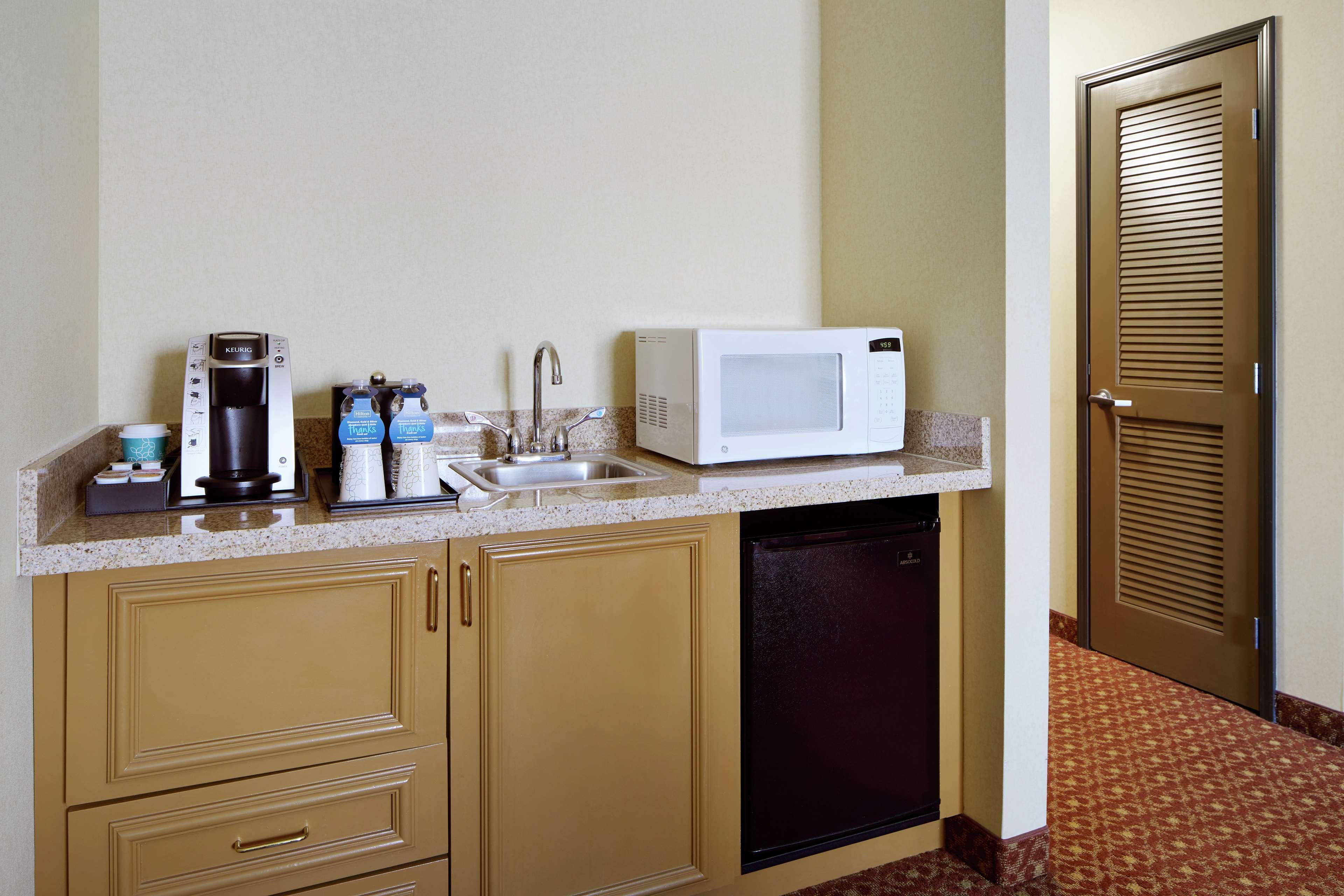 Hilton Garden Inn Las Vegas/Henderson Exterior photo